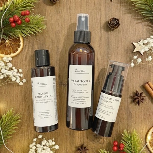 Photo1: Organic Skin Care Set for Anti-Aging ($81 value)  (1)